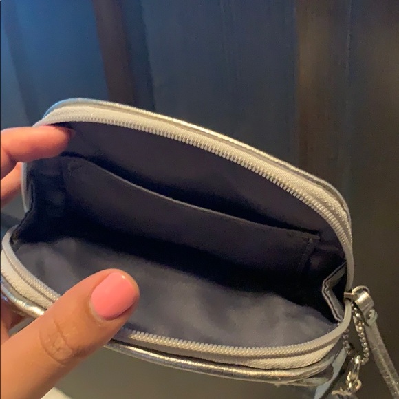 Coach coin purse (authentic) - Picture 3 of 3